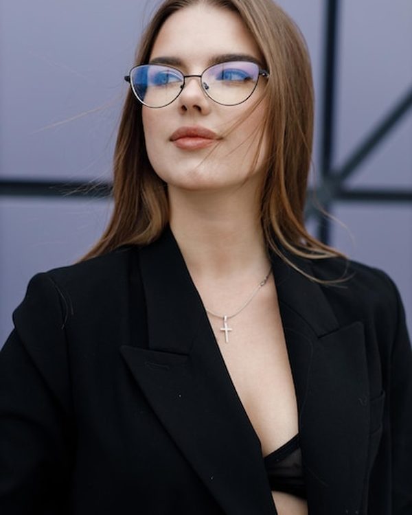 Retrato de Beatriz Moraes, advogada associada